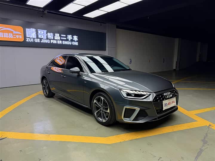 Фото 2 - Audi A4L