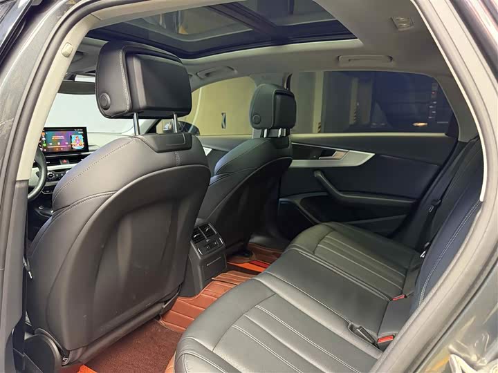 Фото 7 - Audi A4L