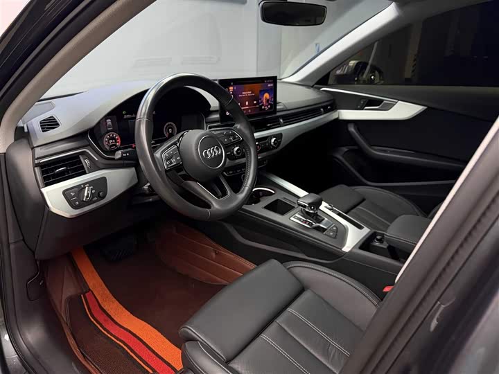 Фото 8 - Audi A4L