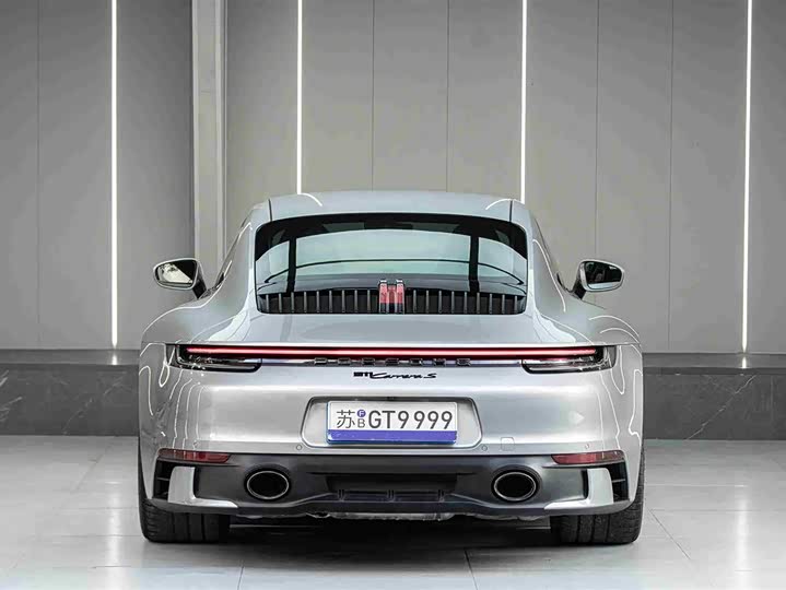 Фото 3 - Porsche 911