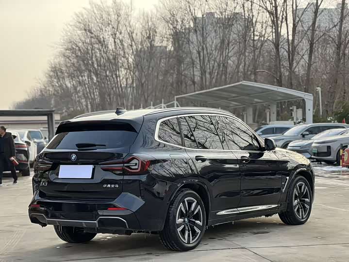 Фото 7 - BMW iX3