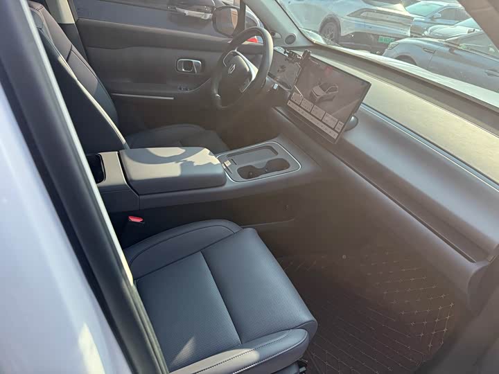 Фото 8 - Leapmotor C10