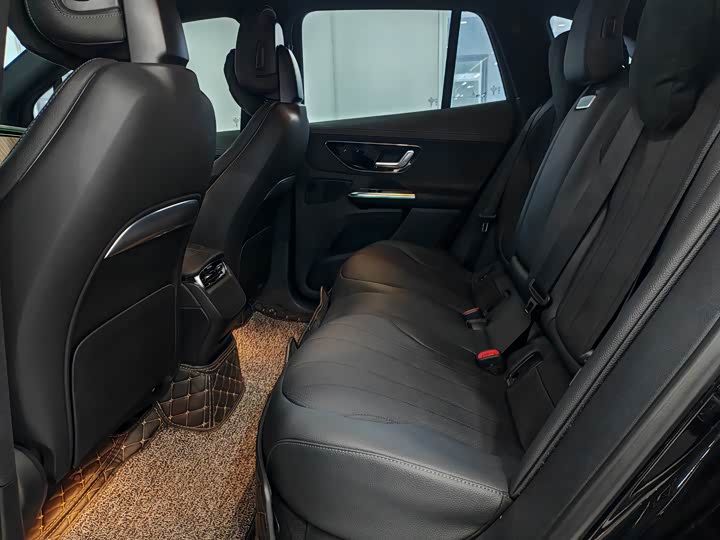 Фото 6 - Mercedes-Benz EQE SUV