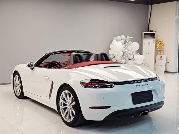 Фото 8 - Porsche 718