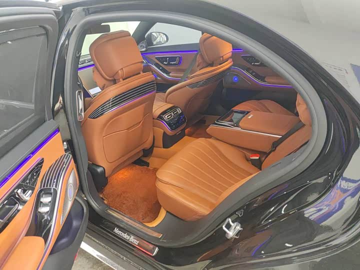 Фото 3 - Mercedes-Benz S-Class