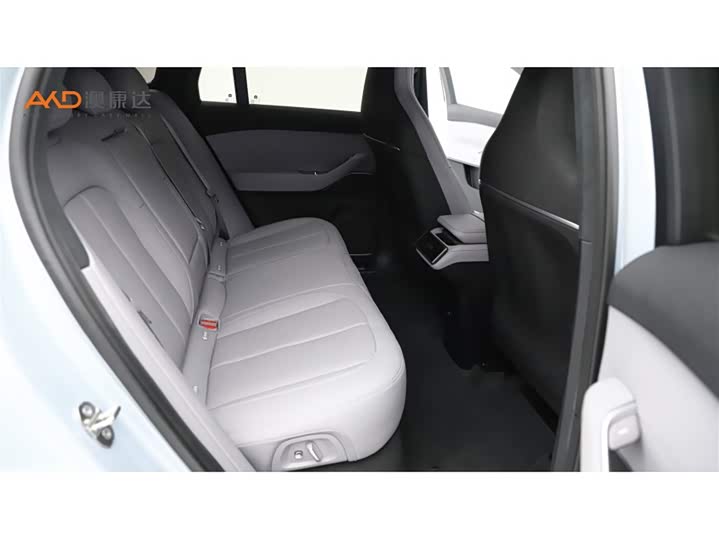 Фото 8 - Nio EC6