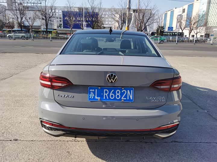 Фото 4 - Volkswagen Lavida