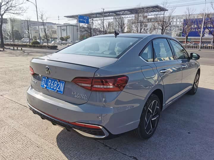 Фото 5 - Volkswagen Lavida