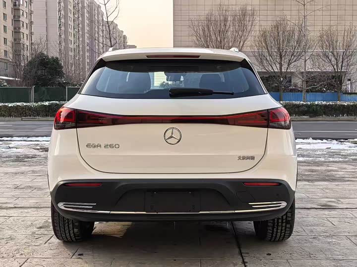 Фото 8 - Mercedes-Benz EQA