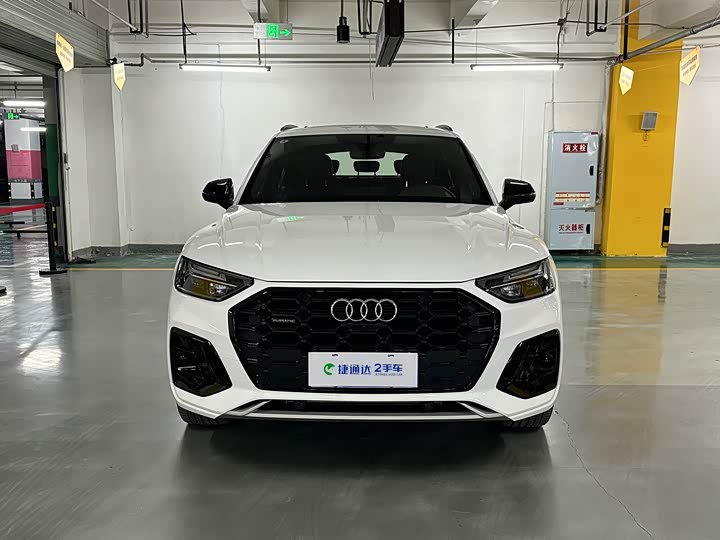 Фото 2 - Audi Q5L