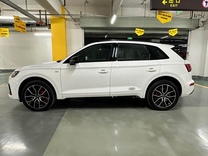 Фото 3 - Audi Q5L