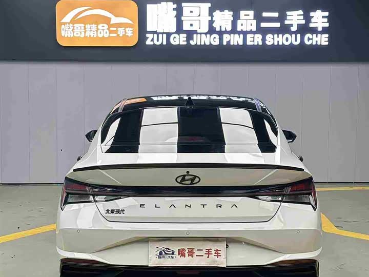 Фото 2 - Hyundai Elantra N line