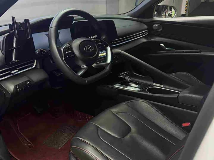 Фото 9 - Hyundai Elantra N line