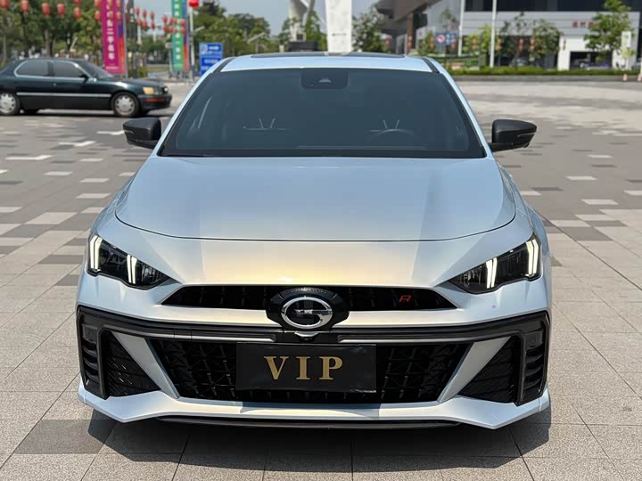 Фото 2 - GAC Trumpchi Empow R