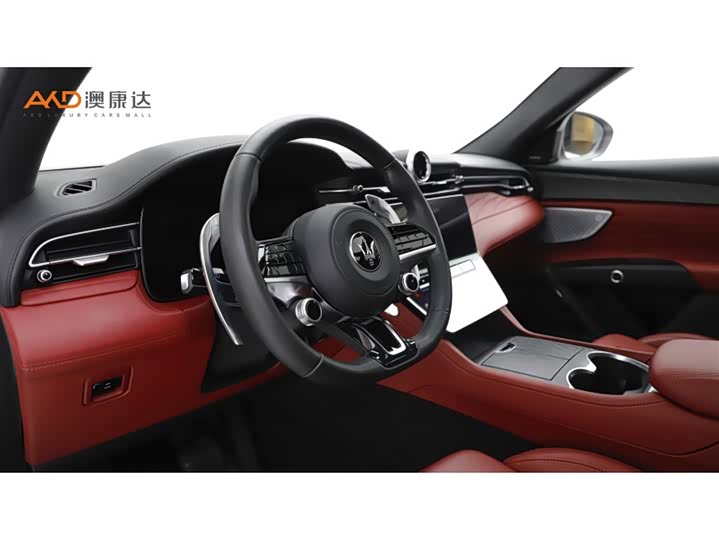 Фото 6 - Maserati Grecale