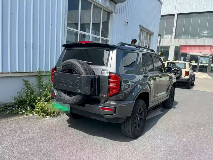 Фото 3 - Tank 400 Hybrid