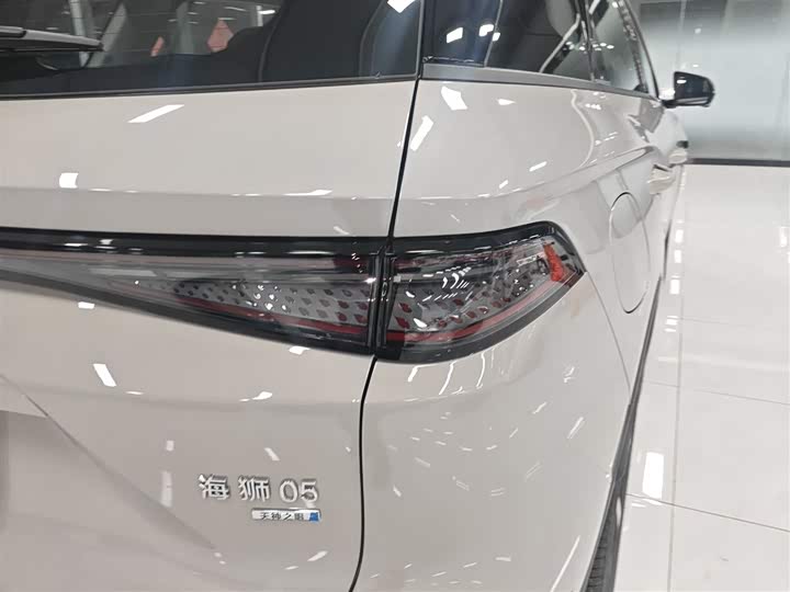 Фото 8 - BYD Sea Lion 05 DM-i Hybrid