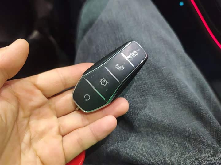 Фото 9 - BYD Song L