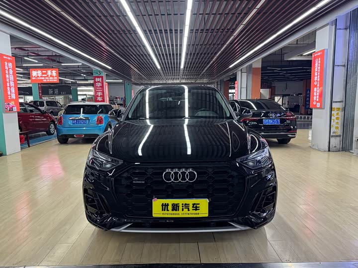 Фото 2 - Audi Q5L