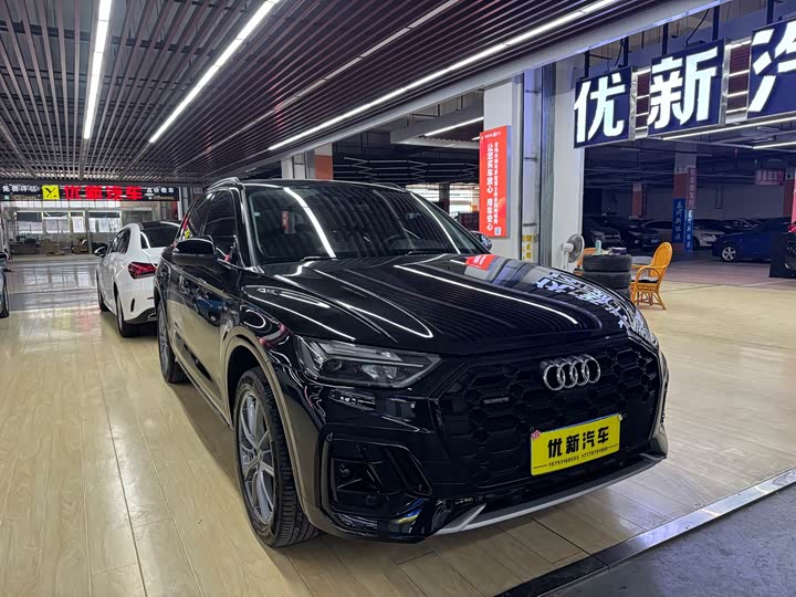Фото 3 - Audi Q5L