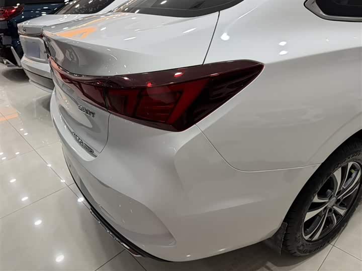 Фото 8 - Changan Eado Plus