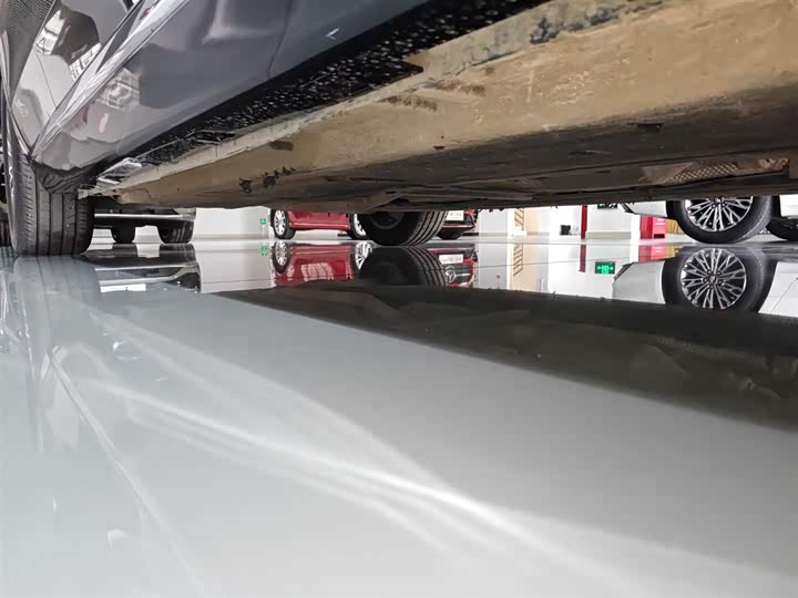 Фото 2 - Hongqi H5