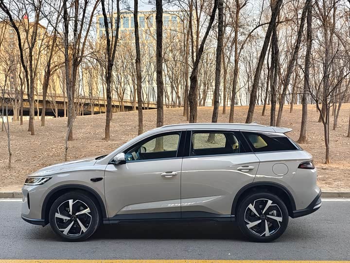 Фото 3 - BYD Sea Lion 05 DM-i Hybrid