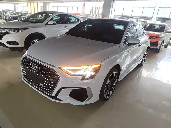 Фото 1 - Audi A3