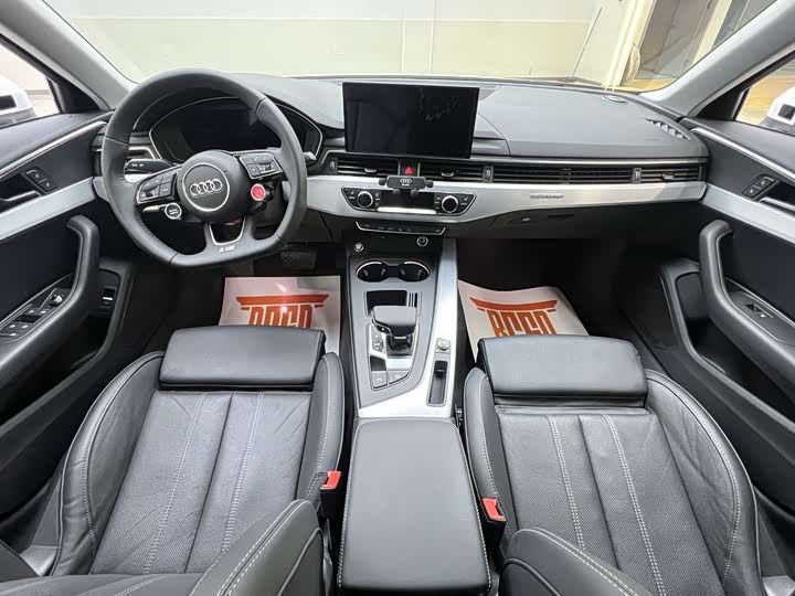 Фото 7 - Audi A4L