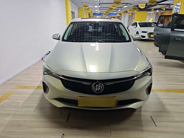 Фото 6 - Buick Verano