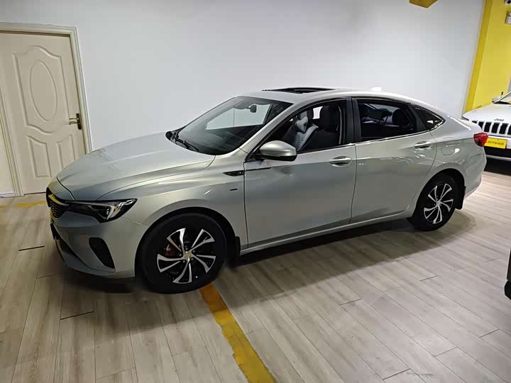 Фото 9 - Buick Verano