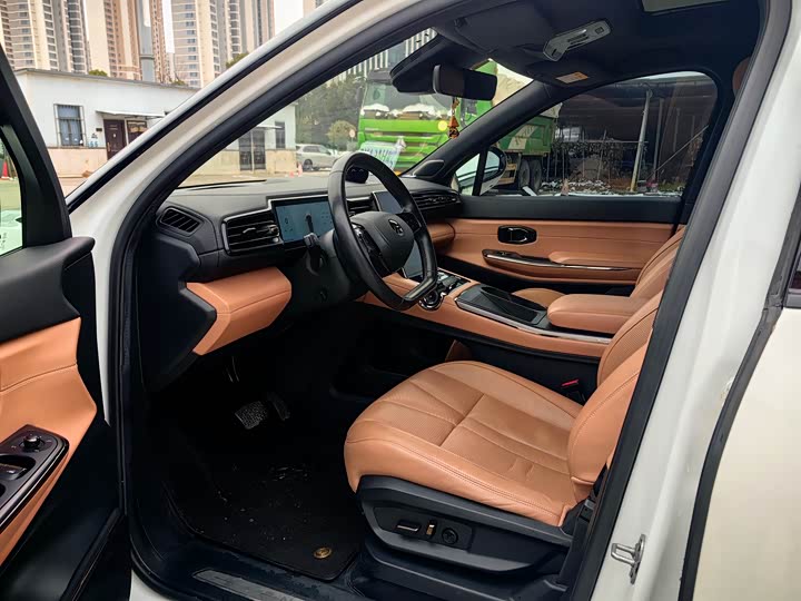 Фото 6 - Nio ES8