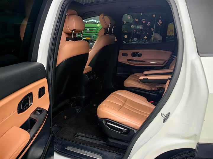 Фото 7 - Nio ES8