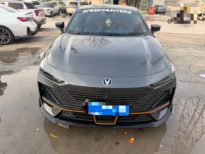 Фото 2 - Changan UNI-V