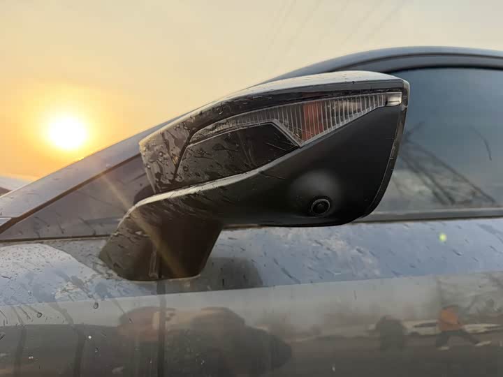 Фото 5 - Changan UNI-V