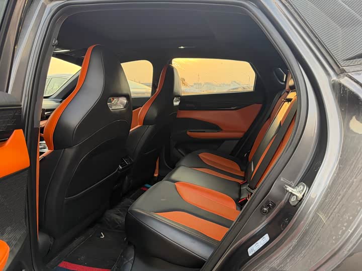 Фото 9 - Changan UNI-V