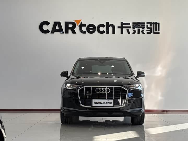 Фото 2 - Audi Q7