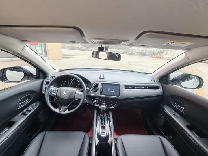 Фото 8 - Honda Vezel