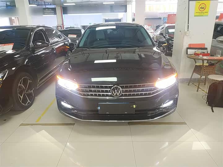 Фото 3 - Volkswagen Magotan