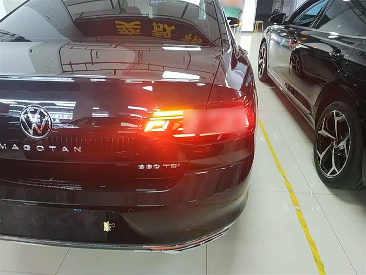 Фото 8 - Volkswagen Magotan