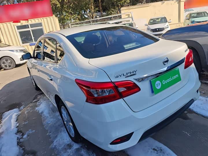 Фото 5 - Nissan Sylphy