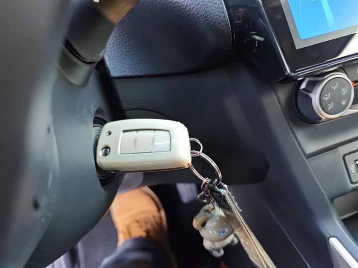 Фото 9 - Nissan Sylphy