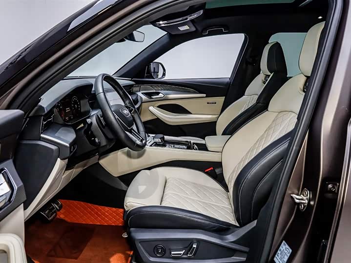 Фото 9 - Audi Q6