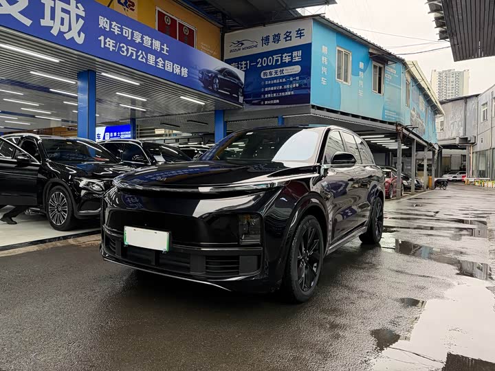 Фото 1 - LiXiang L8