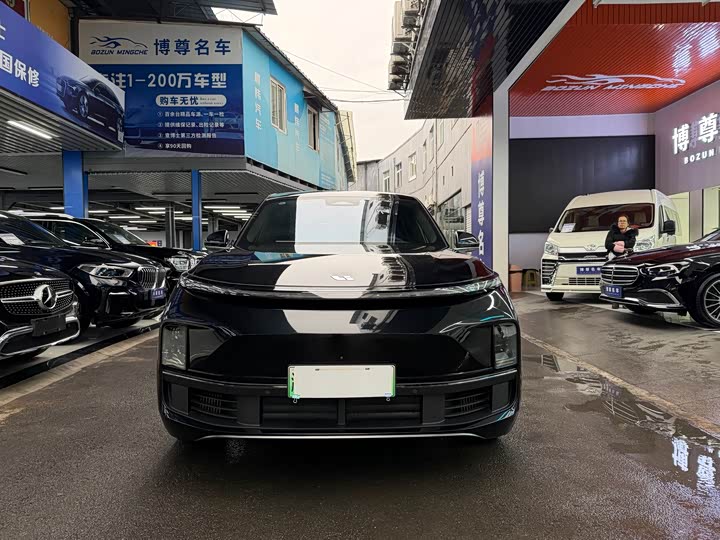 Фото 2 - LiXiang L8