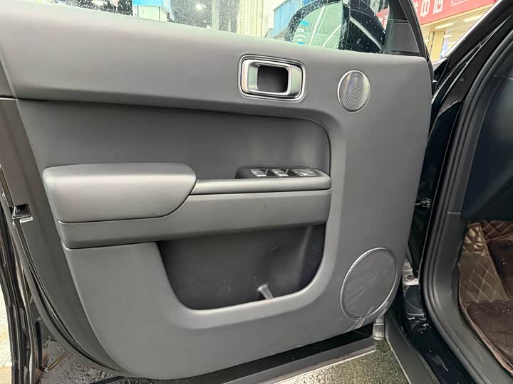 Фото 6 - LiXiang L8