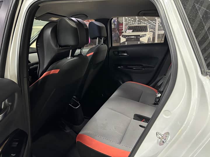 Фото 4 - Honda Life