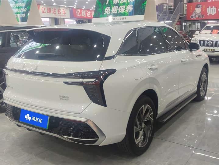 Фото 3 - Hongqi HS3 Hybrid