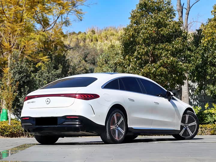 Фото 6 - Mercedes-Benz EQS