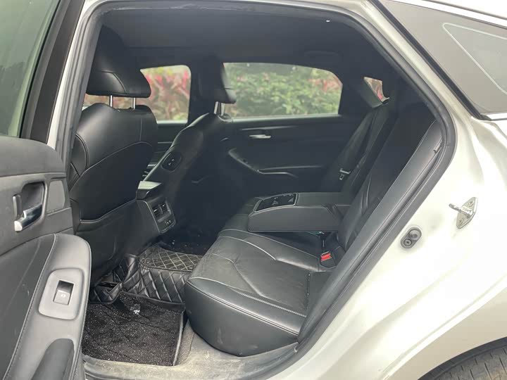 Фото 6 - Toyota Avalon